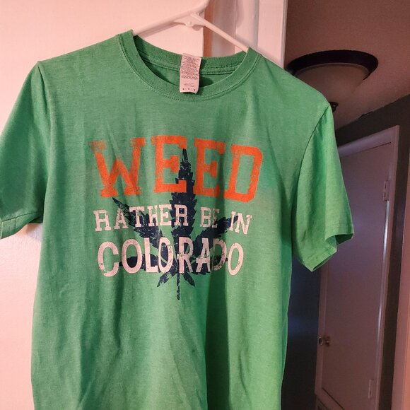 Weed rather be in Colorado Mens Tshirt Size Medium - Picture 1 of 3
